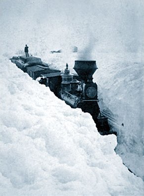 Train_stuck_in_snow